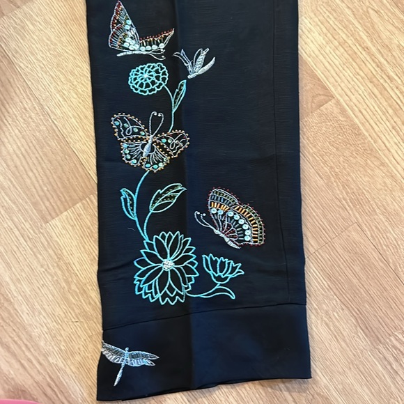 Woven lined black embellished pant. - Picture 2 of 3